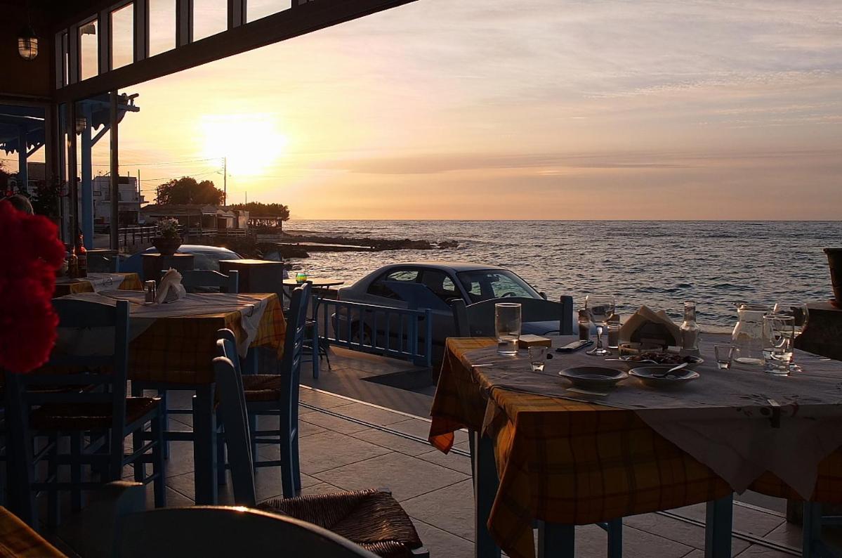 Socrates Apartmens & Restaurant Mílatos Ngoại thất bức ảnh