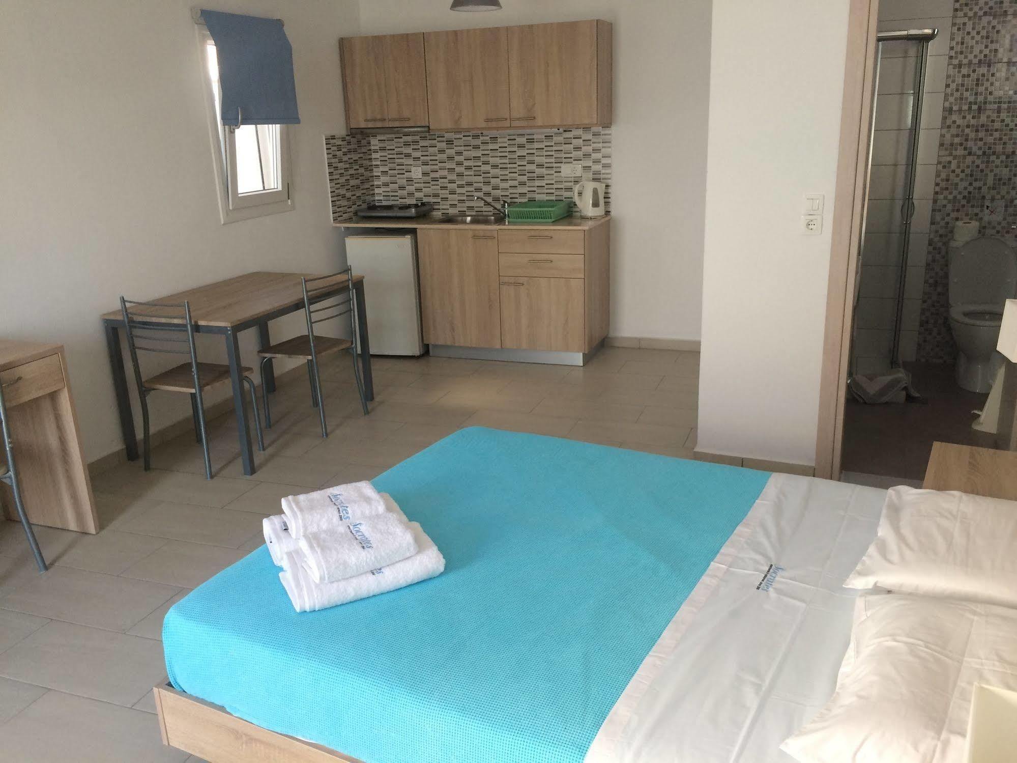 Socrates Apartmens & Restaurant Mílatos Ngoại thất bức ảnh