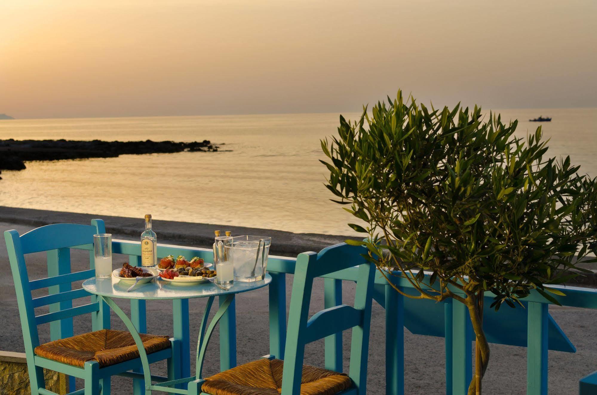 Socrates Apartmens & Restaurant Mílatos Ngoại thất bức ảnh